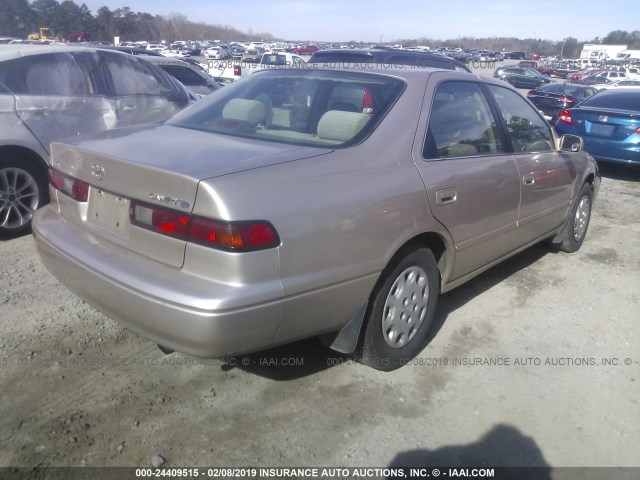 4T1BG22K5WU854249 - 1998 TOYOTA CAMRY CE/LE/XLE GOLD photo 4