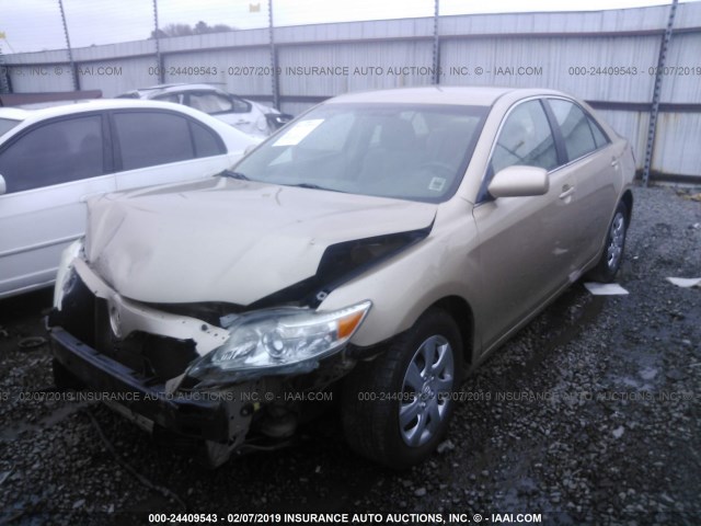 4T1BF3EK1BU602755 - 2011 TOYOTA CAMRY SE/LE/XLE 金色 照片 2