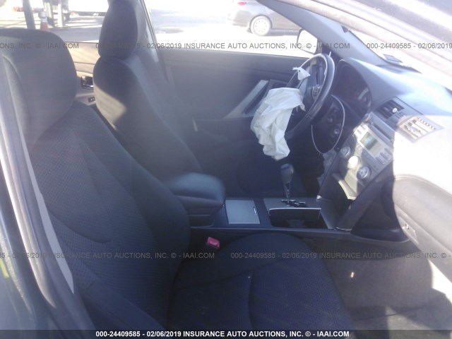 4T1BK3EK3AU102784 - 2010 TOYOTA CAMRY SE/LE/XLE 灰色 照片 5