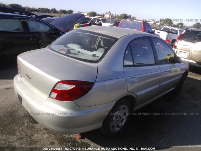 KNADC123726149265 - 2002 KIA RIO SILVER photo 4