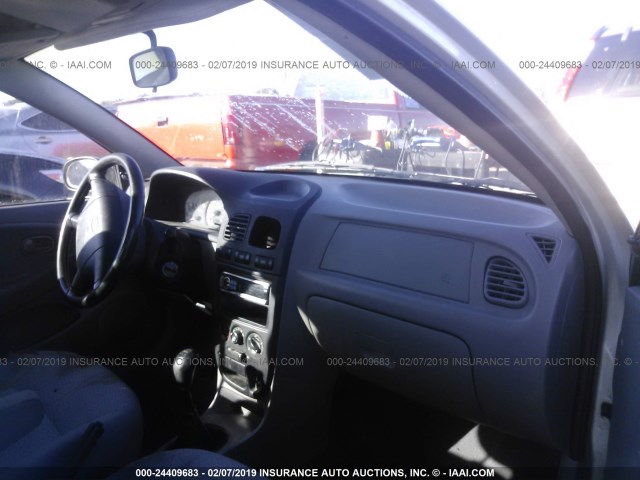 KNADC123726149265 - 2002 KIA RIO SILVER photo 5