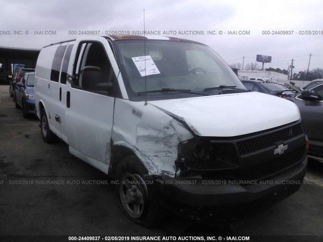 1GCFG15X461133171 - 2006 CHEVROLET EXPRESS G1500  WHITE photo 1