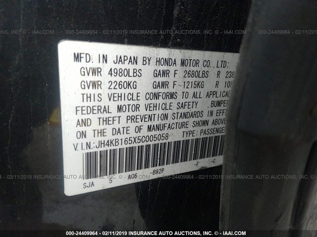 JH4KB165X5C005058 - 2005 ACURA RL BLACK photo 9