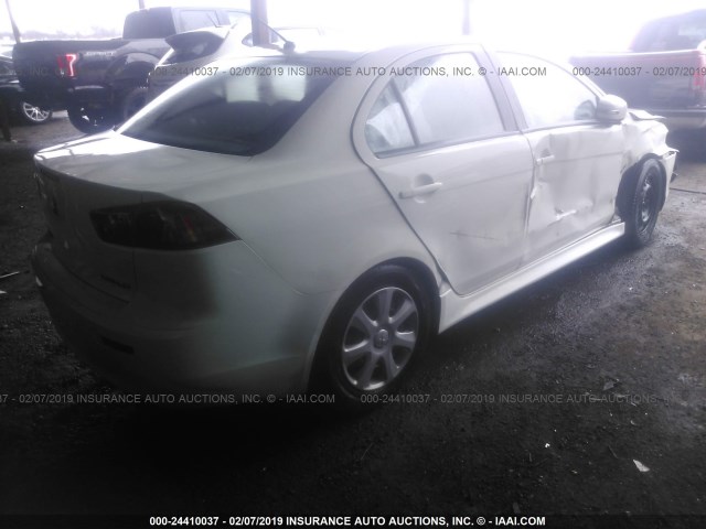 JA32U2FU4FU006631 - 2015 MITSUBISHI LANCER ES WHITE photo 4