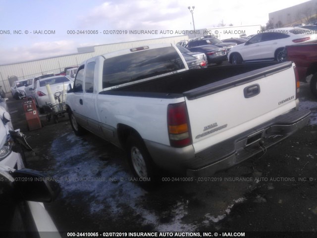 2GCEC19V221286121 - 2002 CHEVROLET SILVERADO C1500 WHITE photo 3