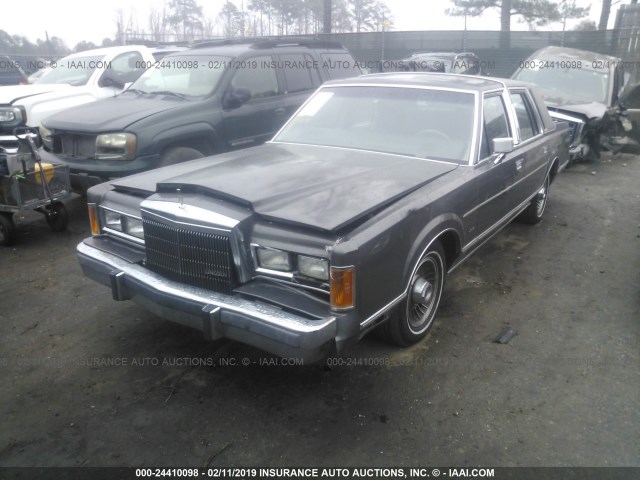 1LNBM81F7KY794820 - 1989 LINCOLN TOWN CAR GRAY photo 2