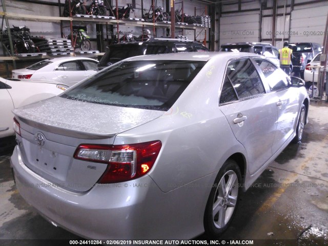 4T1BF1FK5EU827798 - 2014 TOYOTA CAMRY L/SE/LE/XLE 黑色 照片 4