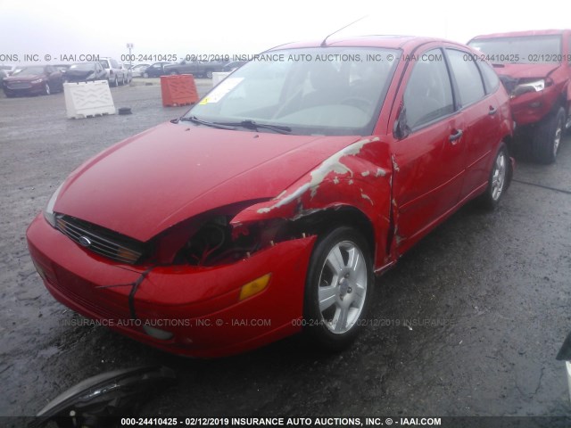 3FAFP37393R153798 - 2003 FORD FOCUS ZX5 RED photo 2