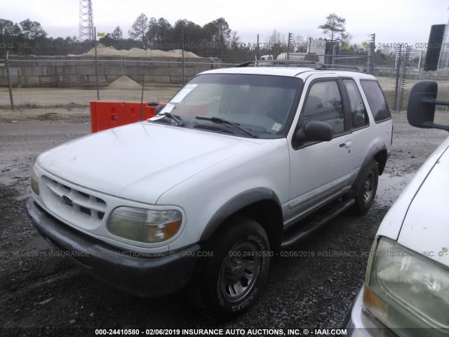 1FMYU22E9WUC67940 - 1998 FORD EXPLORER WHITE photo 2