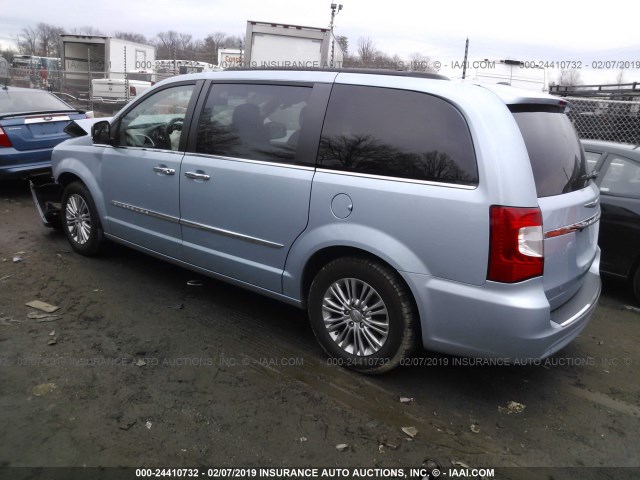 2C4RC1CG0GR239545 - 2016 CHRYSLER TOWN & COUNTRY TOURING L Light Blue photo 3