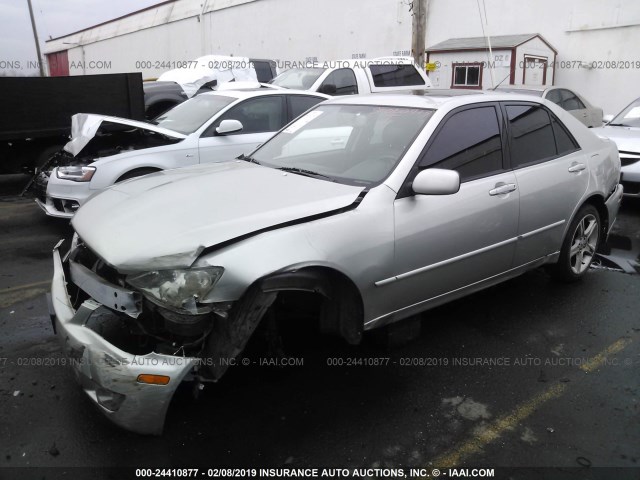 JTHBD192550095958 - 2005 LEXUS IS 300 SILVER photo 2