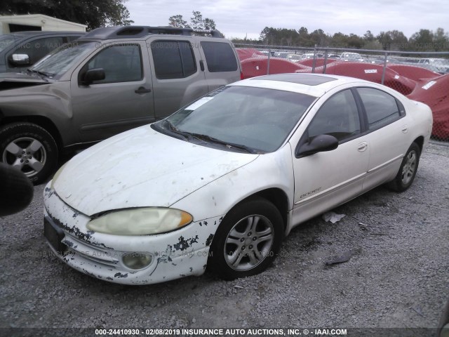 2B3HD56J3YH145532 - 2000 DODGE INTREPID ES WHITE photo 2