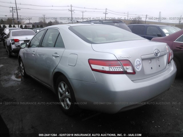 4T1BF3EK9AU571480 - 2010 TOYOTA CAMRY SE/LE/XLE 银色 照片 3
