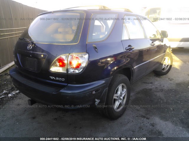 JTJHF10U820243145 - 2002 LEXUS RX 300 BLUE photo 4