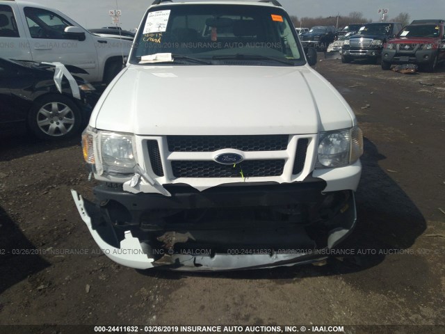 1FMZU77K45UB45596 - 2005 FORD EXPLORER SPORT TR  WHITE photo 6