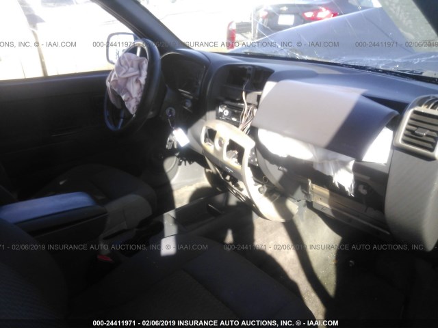 1GTDS136168199281 - 2006 GMC CANYON BLUE photo 5