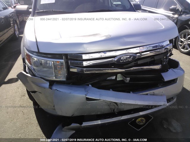 2FMGK5BC7ABA39158 - 2010 FORD FLEX SE SILVER photo 6