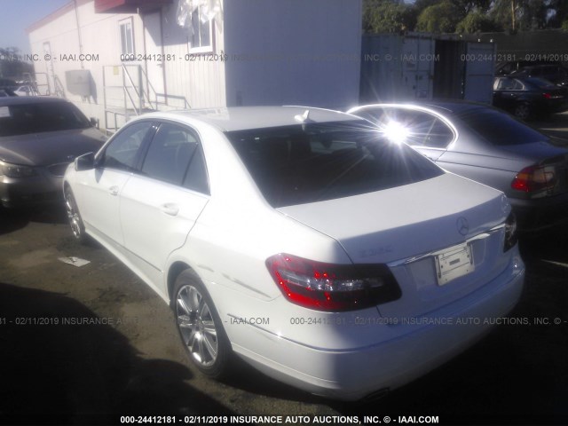 WDDHF5KB8DA671578 - 2013 MERCEDES-BENZ E 350 WHITE photo 3