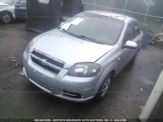 KL1TD56647B145946 - 2007 CHEVROLET AVEO LS SILVER photo 2