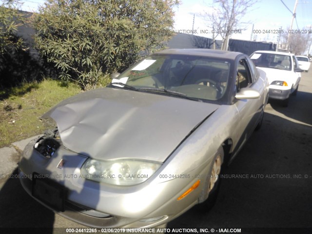 1G8ZY14721Z350718 - 2001 SATURN SC2 GOLD photo 2