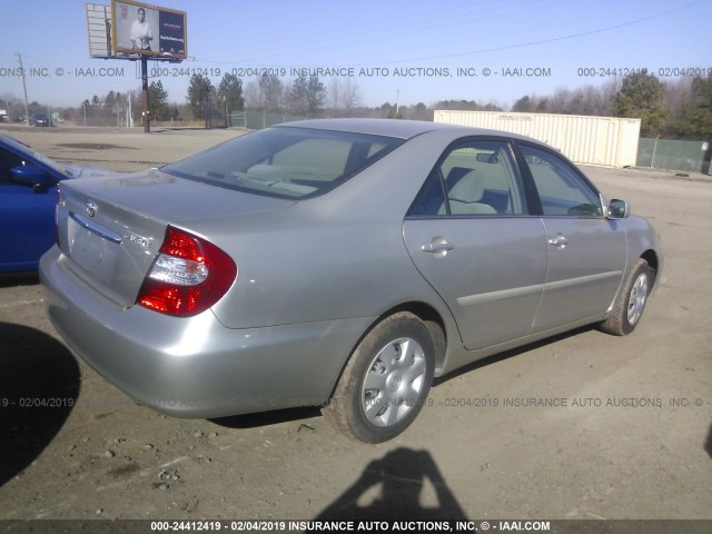 4T1BE30K94U796481 - 2004 TOYOTA CAMRY LE/XLE/SE SILVER photo 4