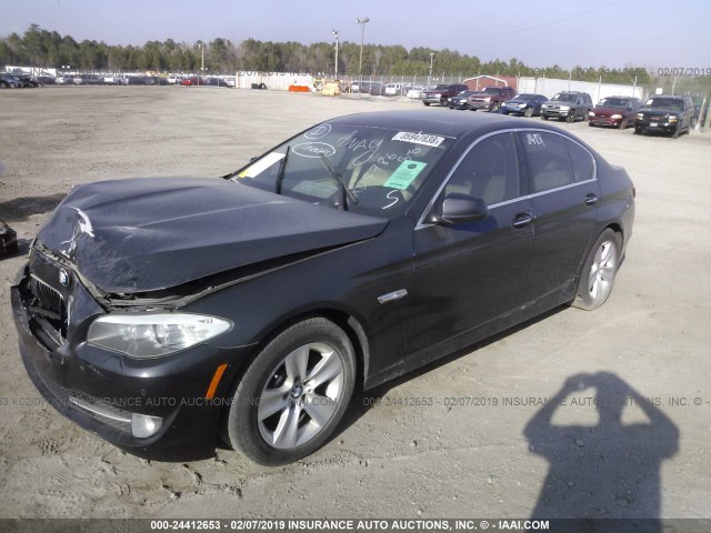 WBAXG5C53CDX05786 - 2012 BMW 528 I GRAY photo 2