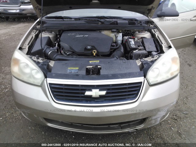 1G1ZS58N58F146815 - 2008 CHEVROLET MALIBU LS GOLD photo 10
