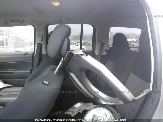 1C4NJPBA0ED774993 - 2014 JEEP PATRIOT SPORT GRAY photo 8