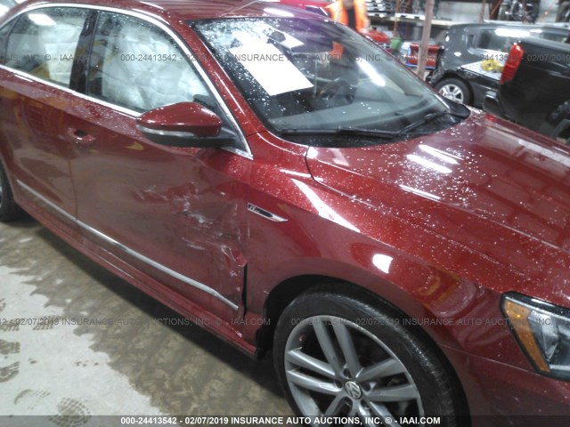 1VWDT7A37HC036995 - 2017 VOLKSWAGEN PASSAT R-LINE Qırmızı foto 1