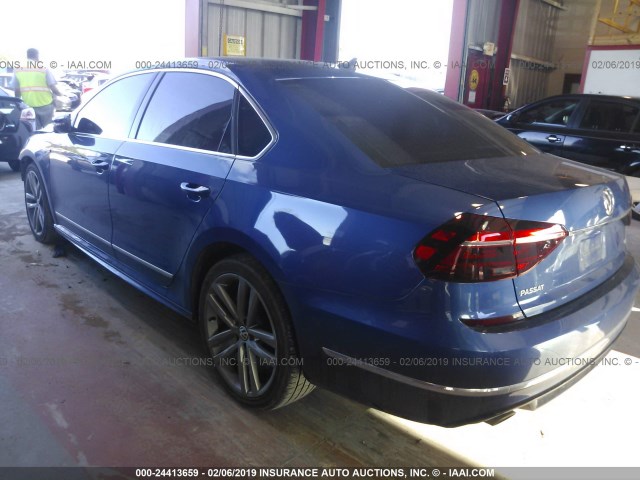 1VWDT7A32HC014760 - 2017 VOLKSWAGEN PASSAT R-LINE BLUE photo 3