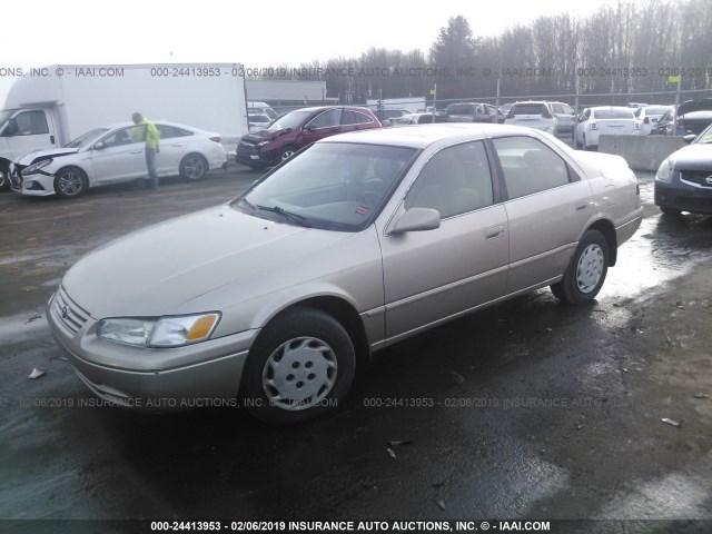 4T1BG22K8WU336152 - 1998 TOYOTA CAMRY CE/LE/XLE BEIGE photo 2