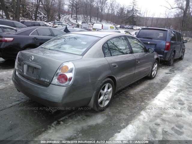 1N4BL11D32C170173 - 2002 NISSAN ALTIMA SE GRAY photo 4