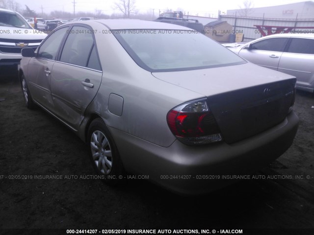 4T1BE32KX6U107676 - 2006 TOYOTA CAMRY LE/XLE/SE GOLD photo 3