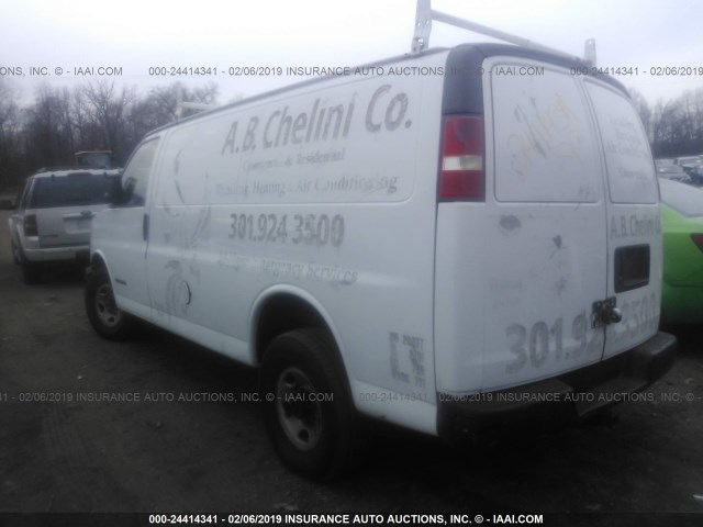 1GTHG35U631143450 - 2003 GMC SAVANA G3500 WHITE photo 3