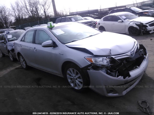 4T1BD1FK2EU129753 - 2014 TOYOTA CAMRY HYBRID/LE/XLE SILVER photo 1