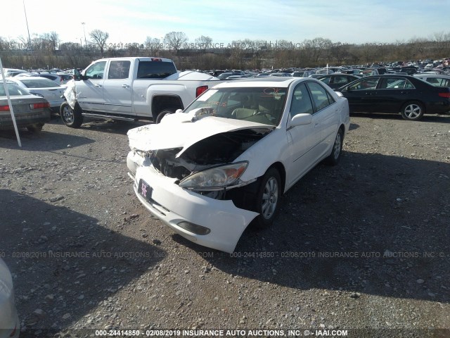 4T1BE30K04U272247 - 2004 TOYOTA CAMRY LE/XLE/SE WHITE photo 2