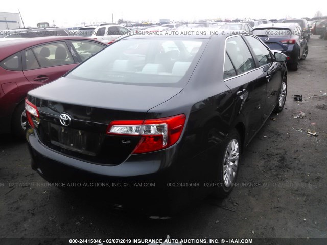 4T1BF1FK4CU055940 - 2012 TOYOTA CAMRY SE/LE/XLE BLACK photo 4