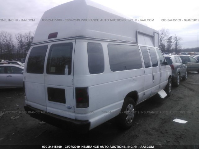 1FTSS34S95HA63977 - 2005 FORD ECONOLINE E350 SUPER DUTY VAN WHITE photo 4