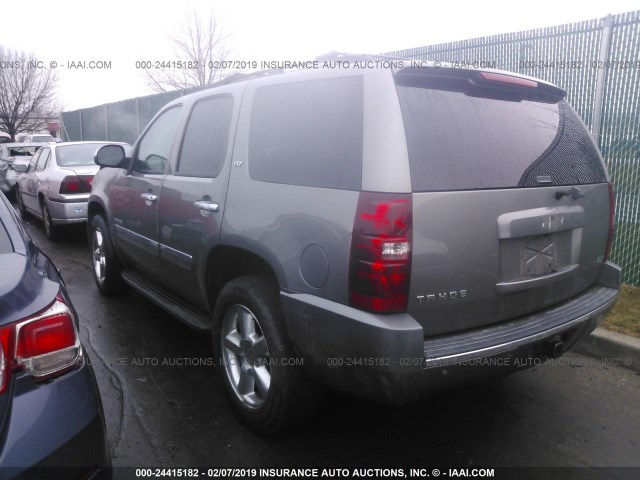 1GNSKCE09CR284717 - 2012 CHEVROLET TAHOE K1500 LTZ GRAY photo 2