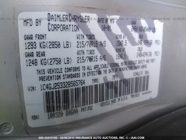 1C4GJ25332B565764 - 2002 CHRYSLER VOYAGER SILVER photo 9