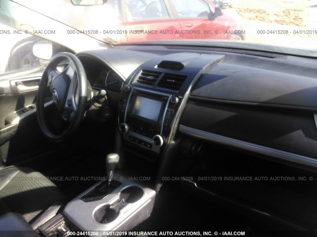 4T1BF1FK4EU385080 - 2014 TOYOTA CAMRY L/SE/LE/XLE 黑色 照片 5