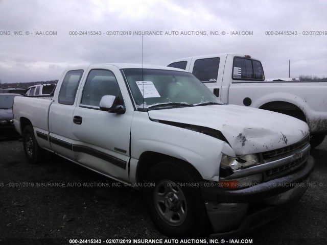 2GCEC19V921422826 - 2002 CHEVROLET SILVERADO C1500 WHITE photo 1