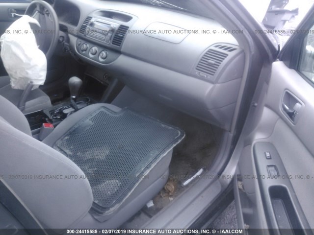4T1BE32K06U725377 - 2006 TOYOTA CAMRY LE/XLE/SE GRAY photo 5