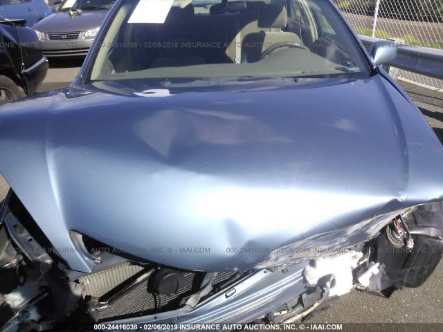 JTDBE32K040272600 - 2004 TOYOTA CAMRY LE/XLE BLUE photo 6