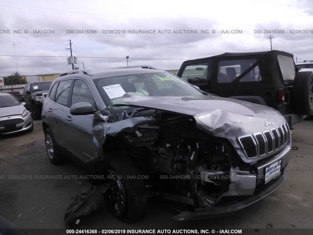 1C4PJLCX4KD109398 - 2019 JEEP CHEROKEE LATITUDE SILVER photo 1