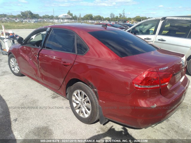 1VWAT7A31FC033865 - 2015 VOLKSWAGEN PASSAT S RED photo 3