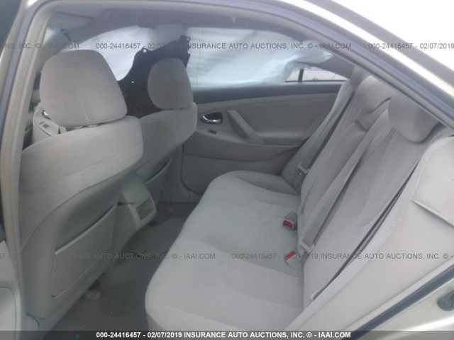 4T1BF3EK7BU636036 - 2011 TOYOTA CAMRY SE/LE/XLE ოქროსფერი ფოტო 8