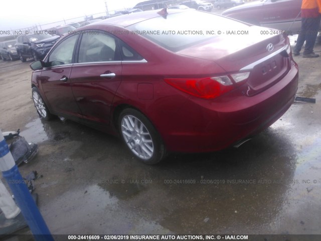 5NPEC4AC1BH246204 - 2011 HYUNDAI SONATA SE/LIMITED RED photo 3