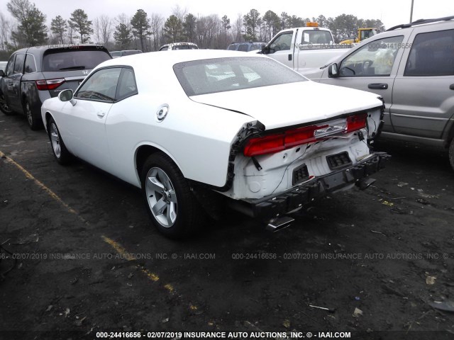 2C3CDYAGXDH718687 - 2013 DODGE CHALLENGER SXT WHITE photo 3