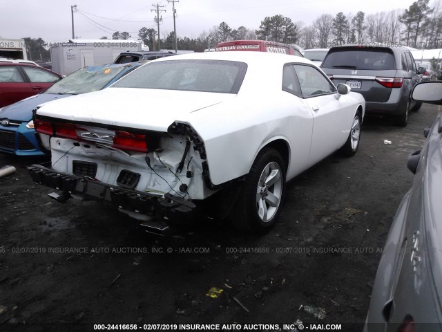 2C3CDYAGXDH718687 - 2013 DODGE CHALLENGER SXT WHITE photo 4